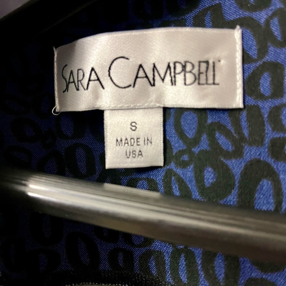 Sara Campbell Blue Patterned Sleeveless Tank with Black Trim and Pocket Accents - Picture 2 of 3